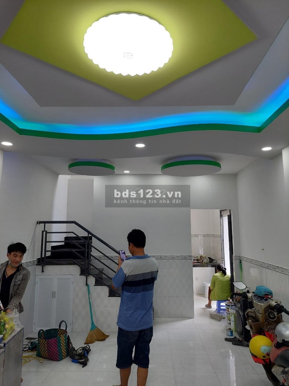 Bán nhà Chiến Quận Bình Tân nhà mới đẹp ở ngay diện tích 37m2, giá 3.4 tỷ