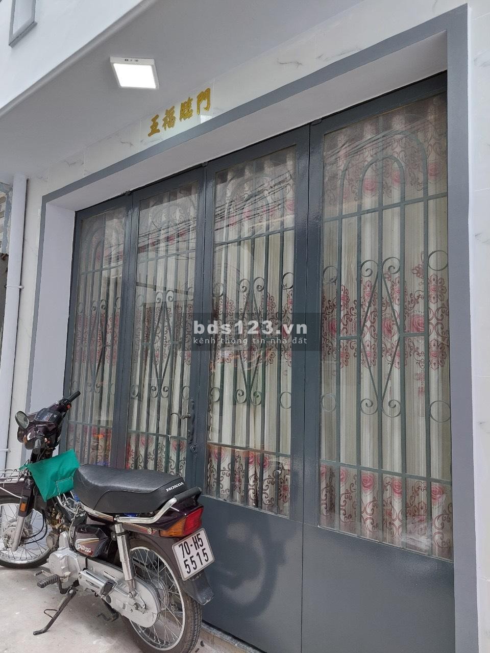 Bán nhà Chiến Quận Bình Tân nhà mới đẹp ở ngay diện tích 37m2, giá 3.4 tỷ