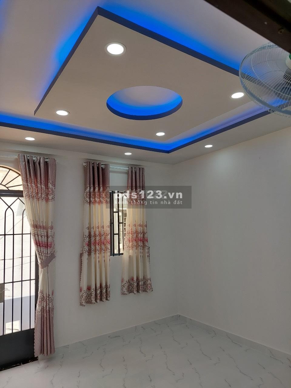 Bán nhà Chiến Quận Bình Tân nhà mới đẹp ở ngay diện tích 37m2, giá 3.4 tỷ
