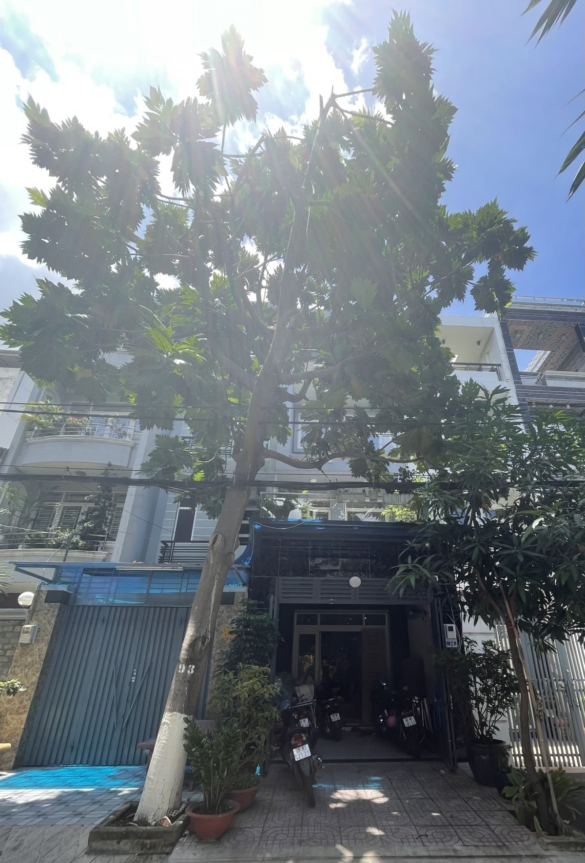 Nhà đẹp mặt tiền nội bộ đường số 16, Bình Hưng Hòa, DTSD 80m² x 3 tầng
