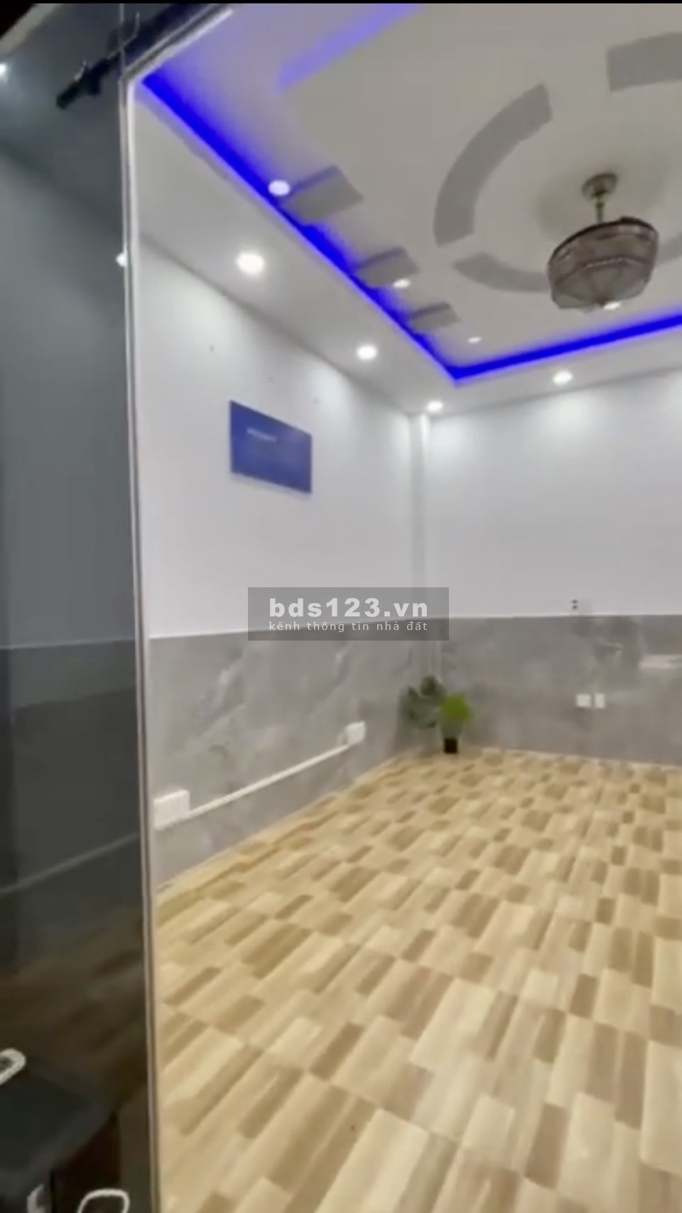 Cho thuê nhà nguyên căn 4pn 3wc diện tích 120m2 Hồ Văn Huê Phú Nhuận