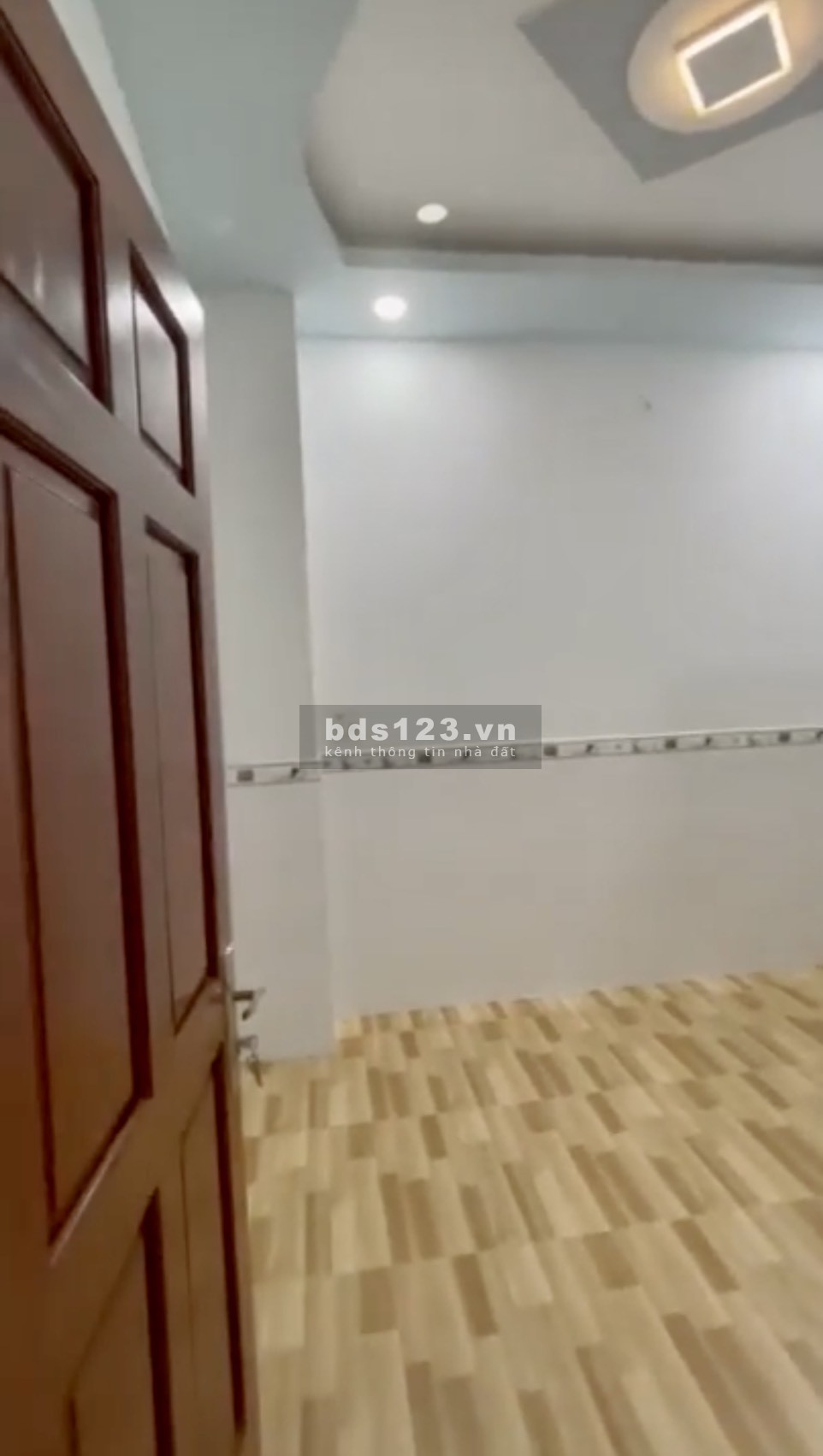 Cho thuê nhà nguyên căn 4pn 3wc diện tích 120m2 Hồ Văn Huê Phú Nhuận