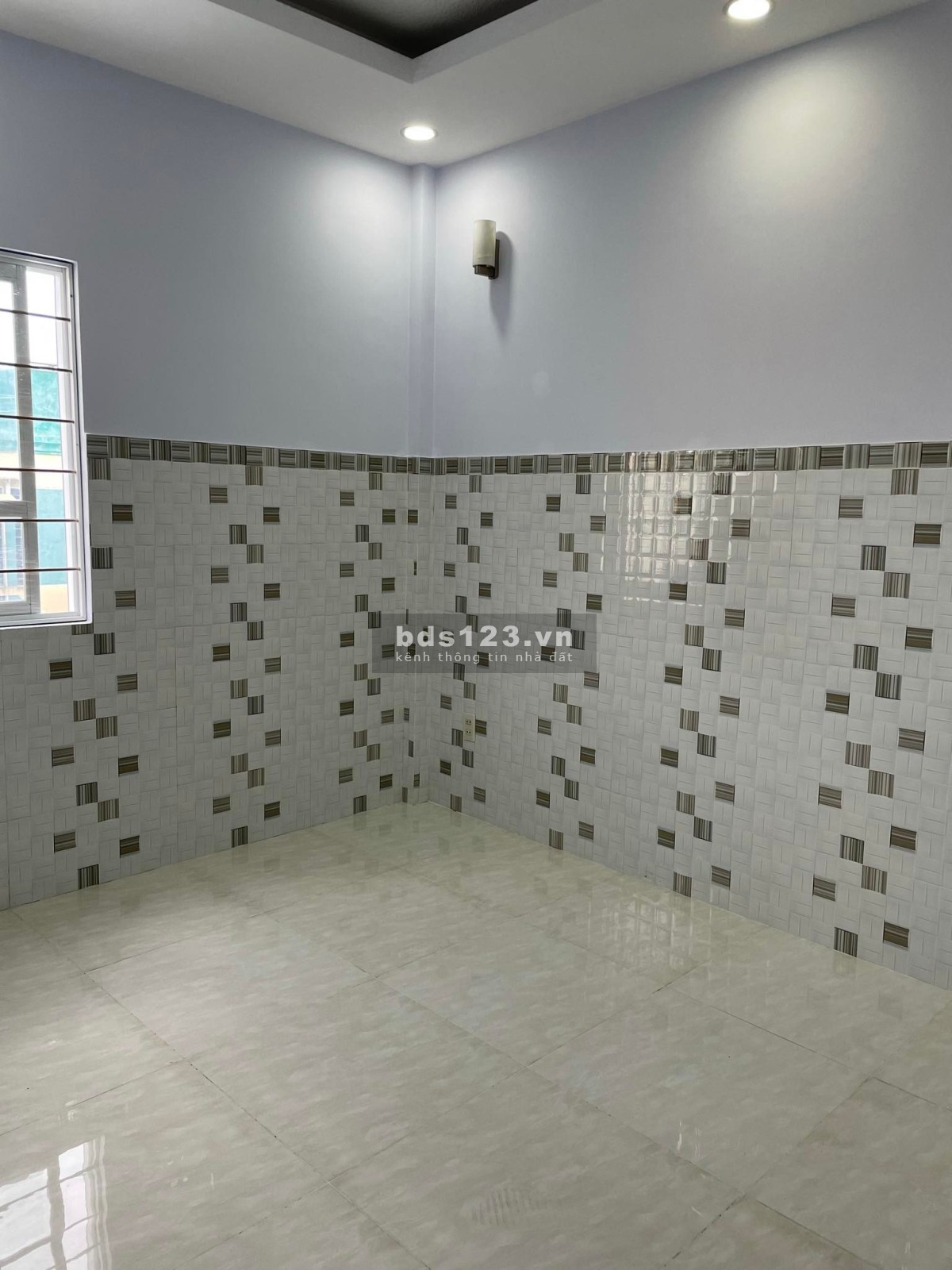 Chính chủ cần tiền bán gấp nhà khu ẩm thực Quận 4, giá đầu tư, kiến trúc đẹp