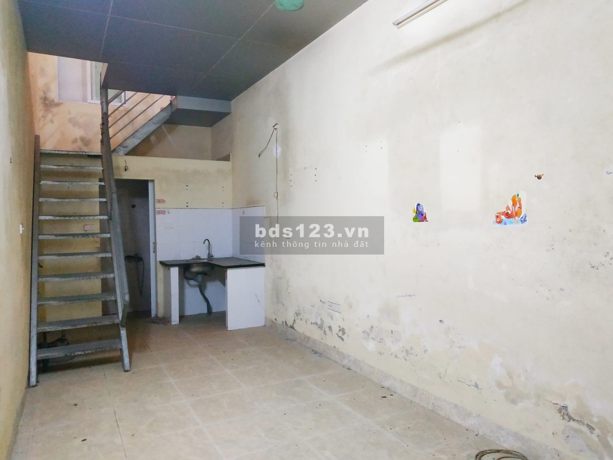 Bán nhà riêng Nguyễn Trãi ngõ rộng xe ra vào thoải mái, ô tô đỗ 30m, giá chỉ 2.4 tỷ