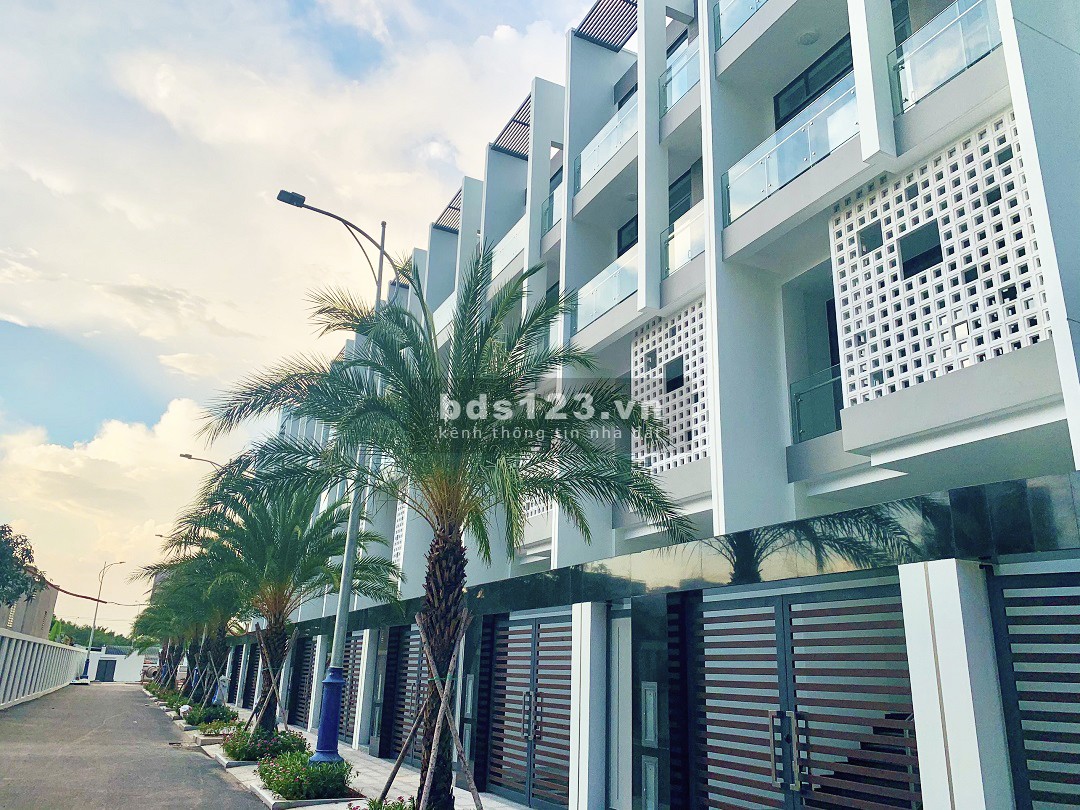 Nhà phố Precia Riverside Quận 2 giá bán chỉ 51.5 triệu/m2 chỉ 0.8 suất cuối cùng có sổ sẵn
