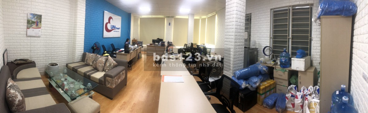 Văn phòng thông sàn 60m2 mặt đường Tố Hữu liên hệ 0983588538