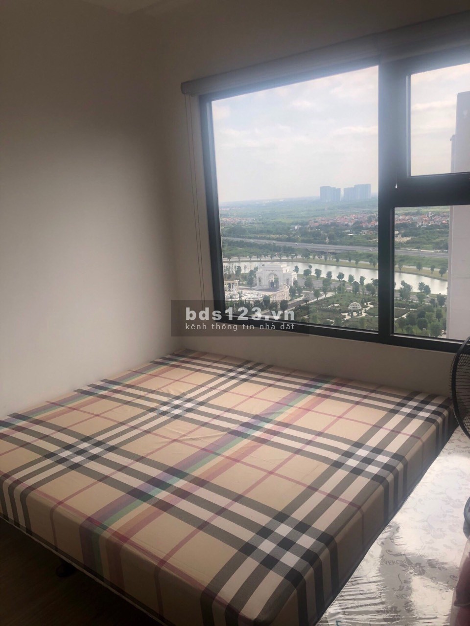 Bán gấp căn 2N 2VS, căn góc chỉ 2250tr tại Vinhomes Ocean Park liên hệ 0965 479 380