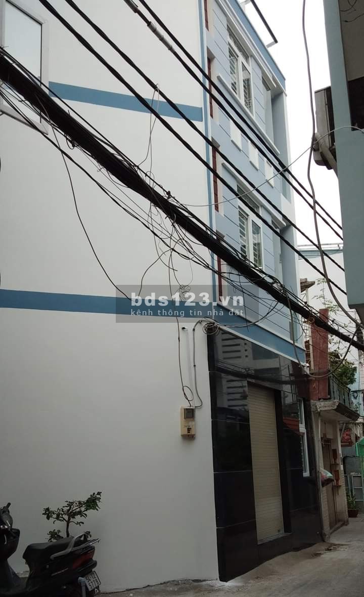 Chính chủ cần bán nhà ở phường Tân Định, Quận 1 1 trệt, 2 lầu đúc, giá tốt