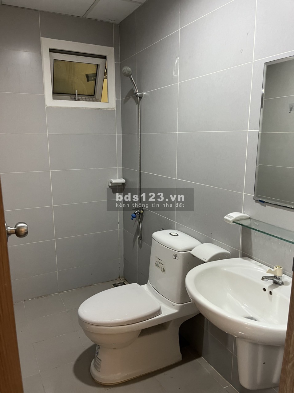 Cho thuê căn hộ 2 phòng ngủ, diện tích sử dụng 68m2, Quận 2, tiện ích đầy đủ