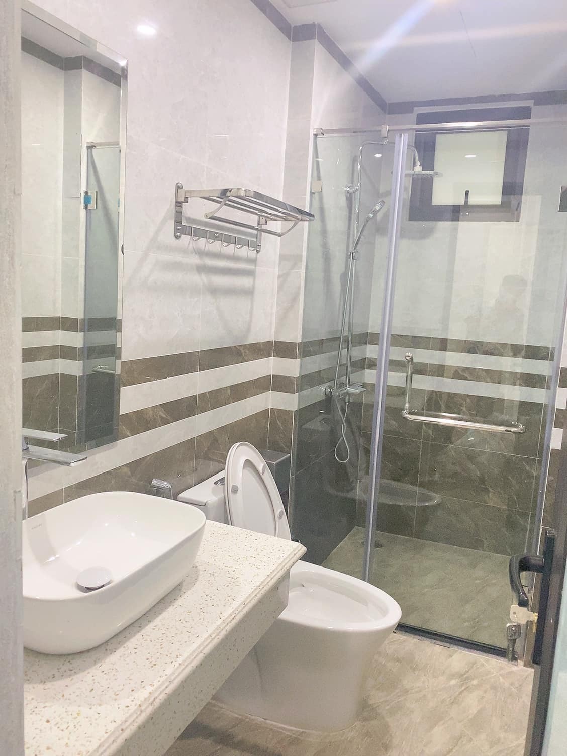 Bán nhà đẹp Quang Trung Hà Đông 2 mặt thoáng ô tô tránh 20m, nội thất hiện đại