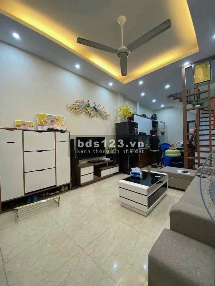 Nhà phố Phan Văn Trường, Cầu Giấy, DT 40m² x 5 tầng KD đỉnh giá chỉ 7,95 tỷ LH 0976738468