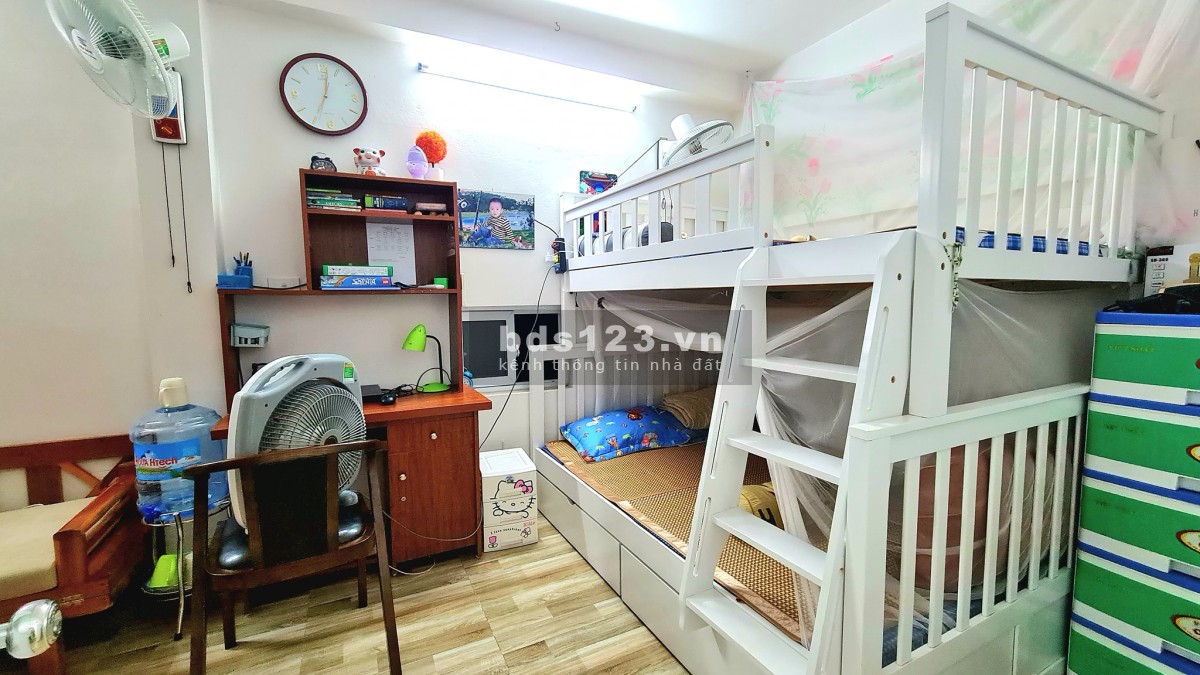 Bán Gấp Nhà Đường Định Công Thượng DT 35m² x 3 tầng giá chỉ 2,45 tỷ đồng