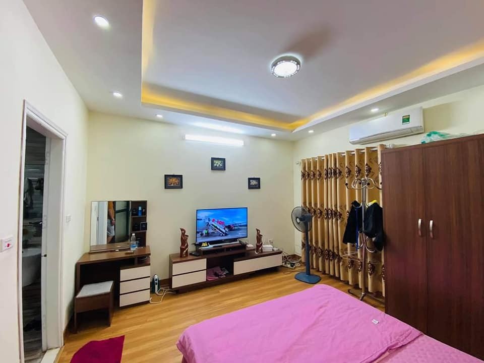 Nhà bán Vũ Tông Phan gần ngã tư Sở ngõ thông ô tô, DT 50m² giá nhỉnh 6 tỷ đồng
