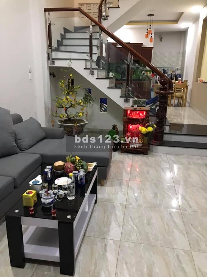 Nhà hiếm Phú Hữu Q.9 DTSD 74m² x 2 tầng LH 0902799422
