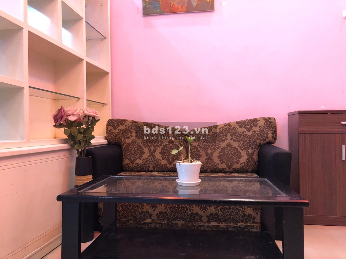 Cần bán căn hộ chung cư lầu 2 mặt tiền đường Lê Văn Sỹ khu an ninh