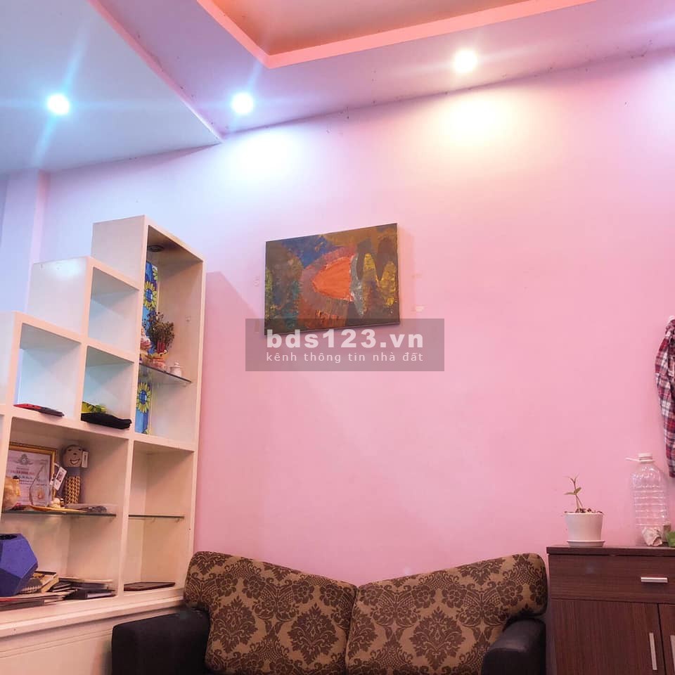 Cần bán căn hộ chung cư lầu 2 mặt tiền đường Lê Văn Sỹ khu an ninh