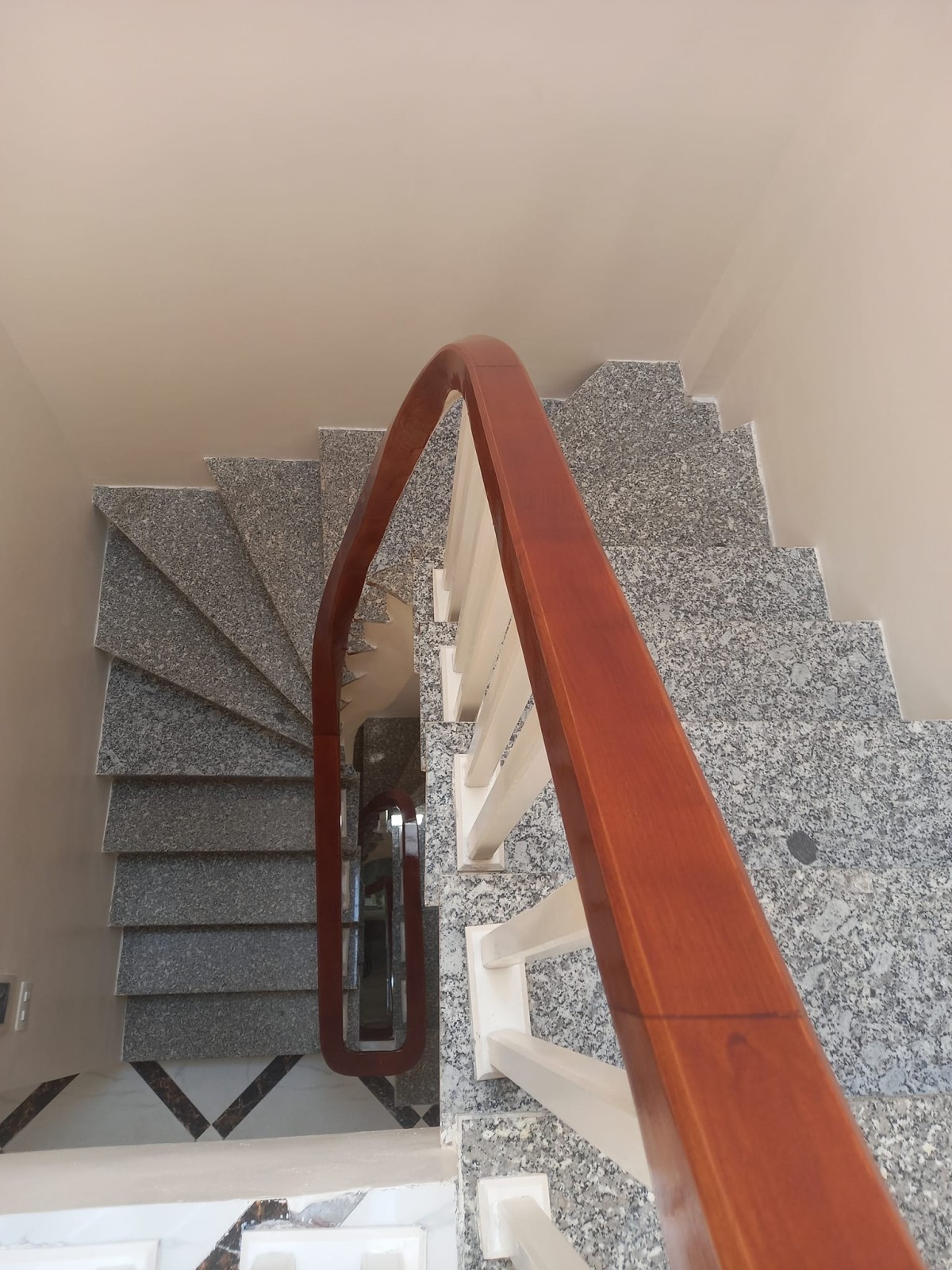 Bán nhà riêng lô góc Vĩnh Hưng Hoàng Mai, diện tích 30m² x 4 tầng giá bán 3,45 tỷ