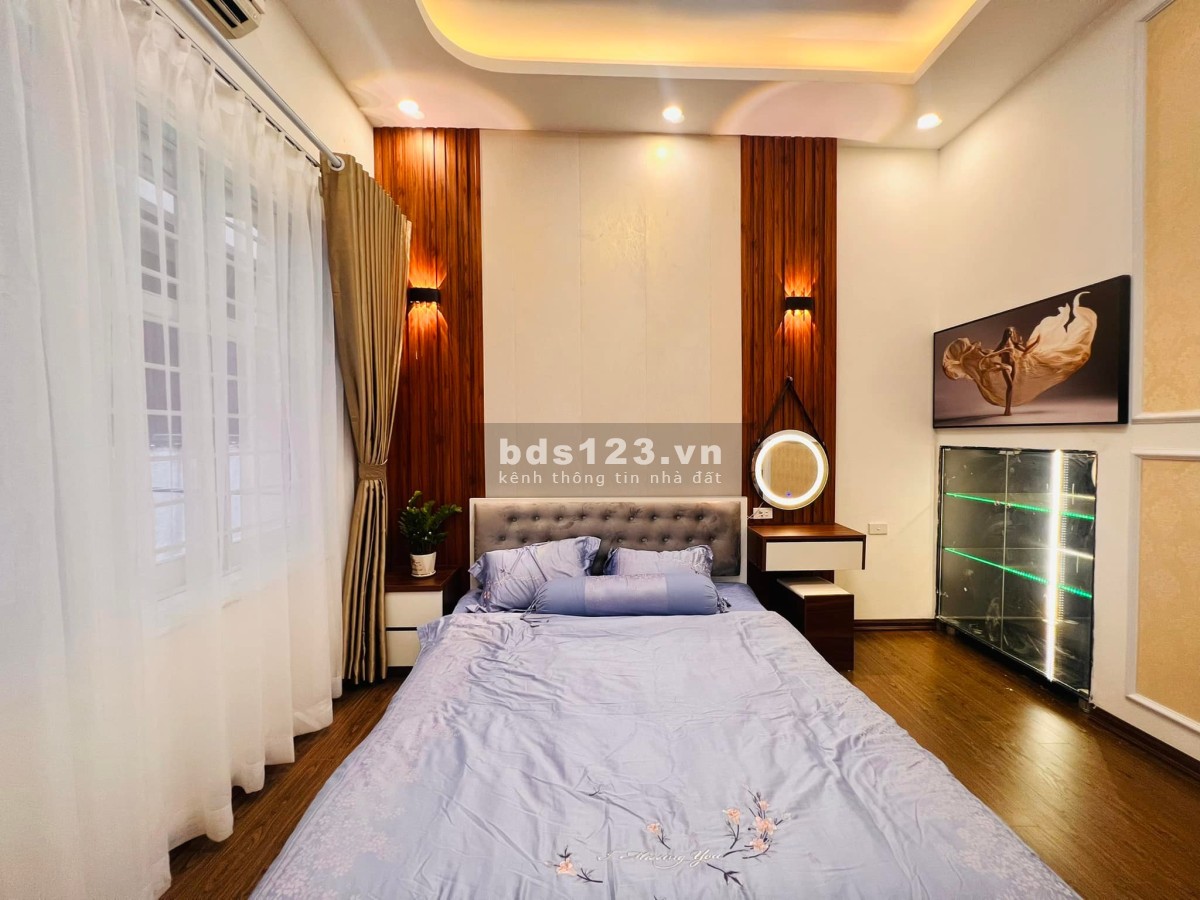 Nhà đầu ngõ gần phố Lê Trọng Tấn, KD ĐỈNH x 4 tầng, giá chỉ 4,85 tỷ LHCC 0902317688