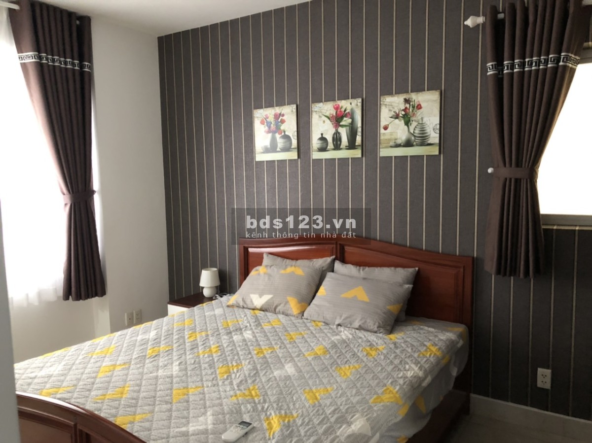 Chính chủ cần cho thuê nhanh chung cư cao cấp Hùng Vương Plaza, đầy đủ nội thất