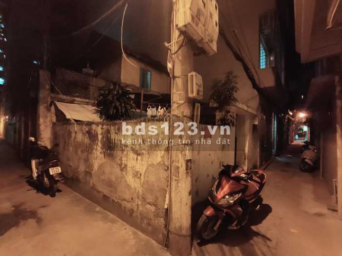 Căn góc 3 mặt thoáng vĩnh viễn - MT 20m - bán đất tặng nhà - cách ô tô tránh 15m