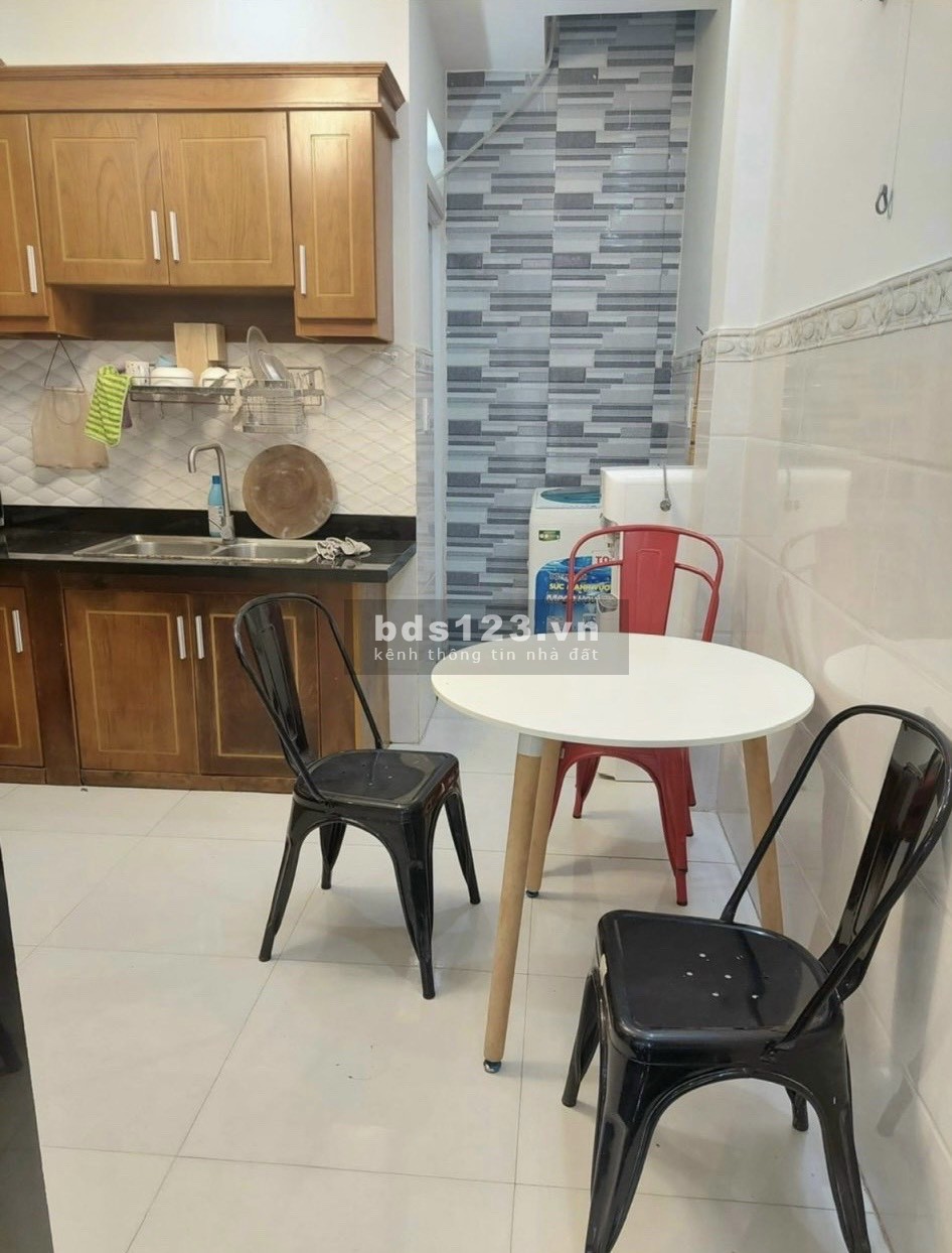 Bán nhà hẻm xe hơi 1 trệt 1 lầu đường số 8 phường 11, Quận Gò Vấp