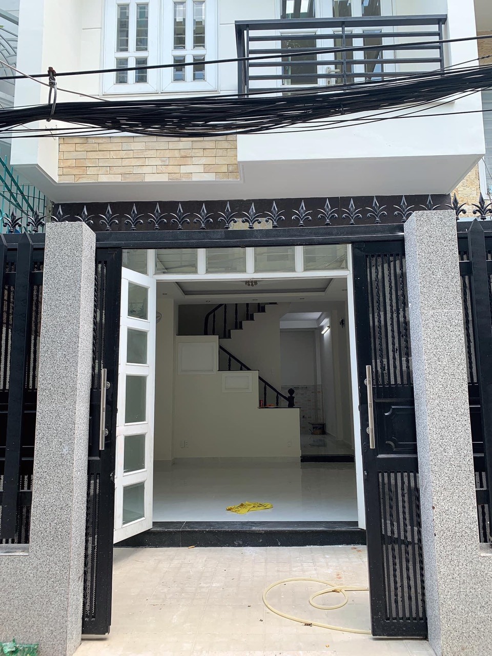 Cần bán nhà HXH to đùng Nguyễn Thị Thập, Quận 7, DT 52m² x 3 tầng nhỉnh giá chỉ 6 tỷ