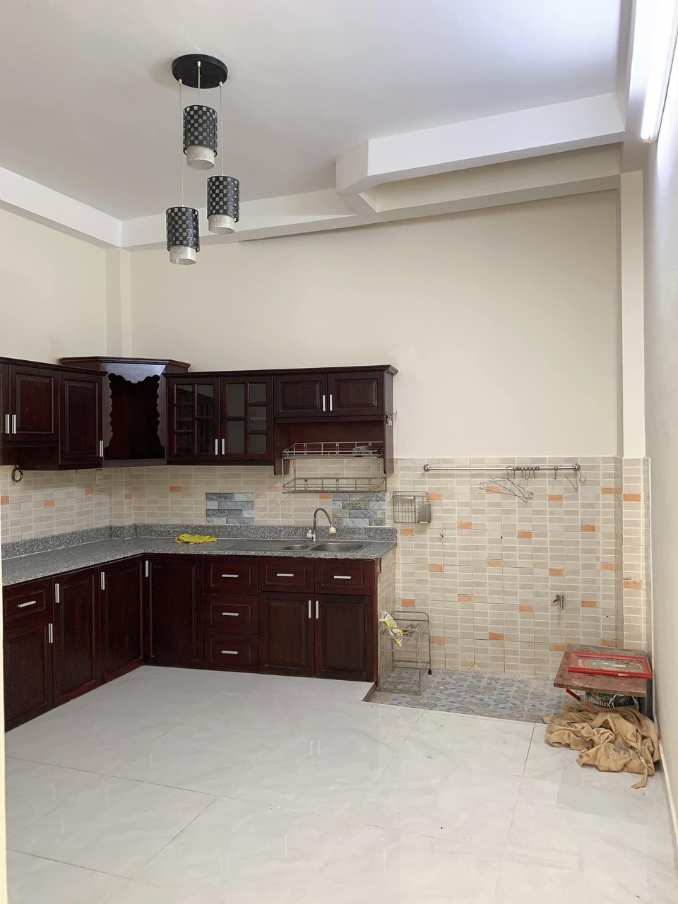 Cần bán nhà HXH to đùng Nguyễn Thị Thập, Quận 7, DT 52m² x 3 tầng nhỉnh giá chỉ 6 tỷ