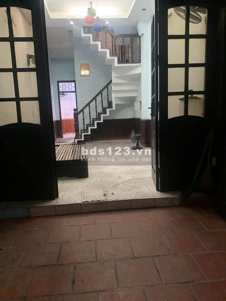 Bán nhà Kim Giang, Hoàng Mai 48m2 x 4 tầng, MT 3.5m, chỉ 5.6 tỷ. Alo em Lan 24/24h 0975258510