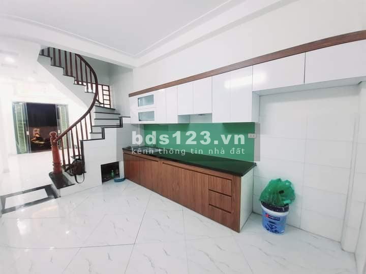 Bán nhà Hoàng Mai DTSD 38m² x 4 tầng, mặt tiền 3,1 m, chỉ 4,2 tỷ đồng Alo em Lan 24/24h