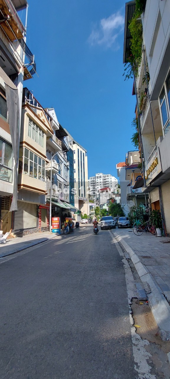 Bán nhà đẹp ngõ 603 Lạc Long Quận, gara, kinh doanh, văn phòng kết hợp ở 48m2, giá 17 tỷ