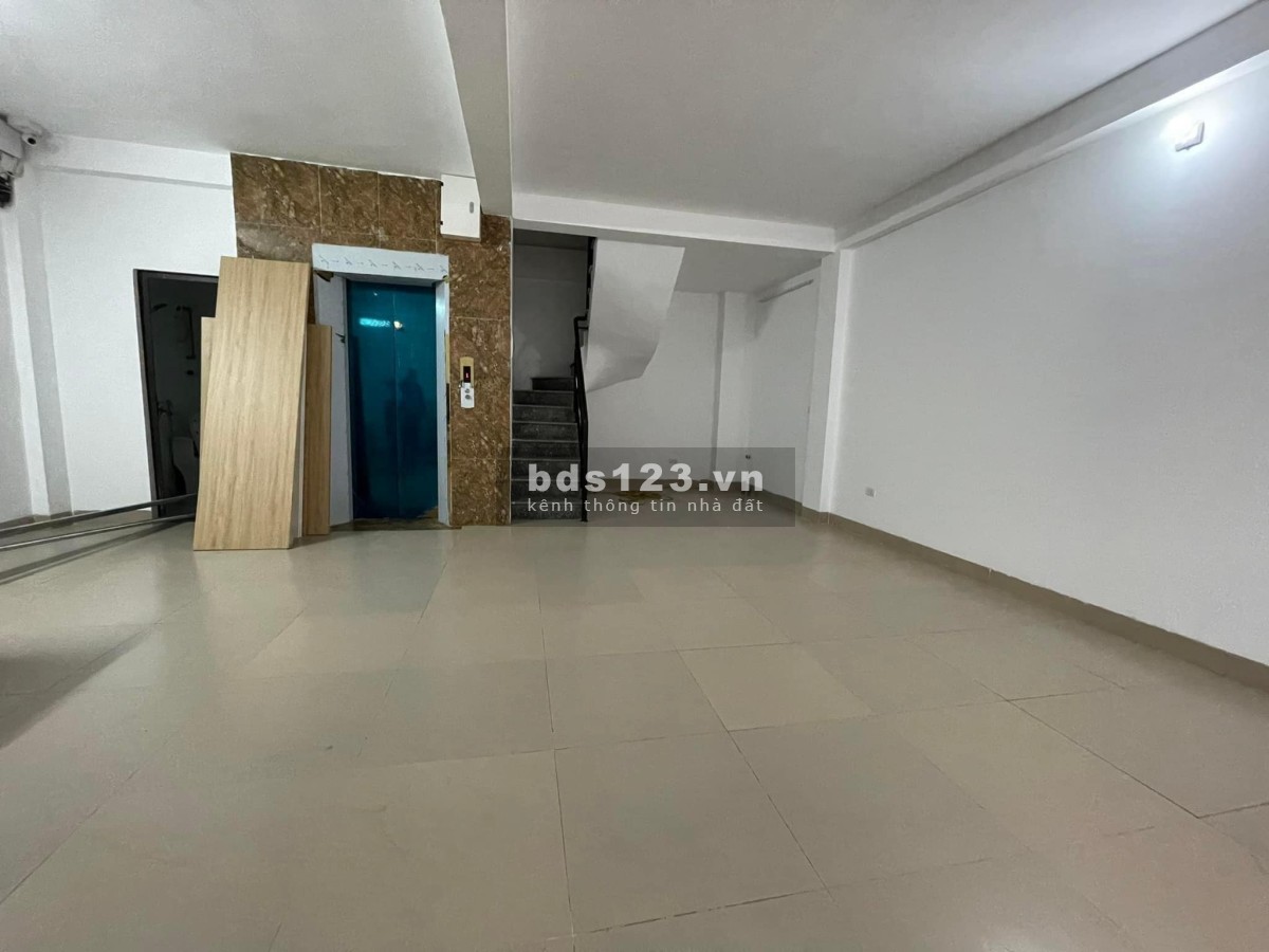Bán nhà Kim Giang, Hoàng Mai 62m2 x 7 tầng, MT 6.8m, chỉ 10.3 tỷ