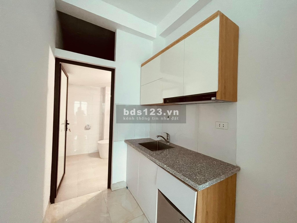Bán nhà Kim Giang, Hoàng Mai 62m2 x 7 tầng, MT 6.8m, chỉ 10.3 tỷ