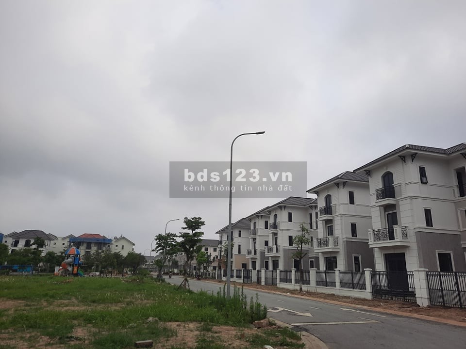 Bán biệt thự đơn lập đạt tiêu chuẩn Singapore tại Từ Sơn giá bán 16.1 tỷ