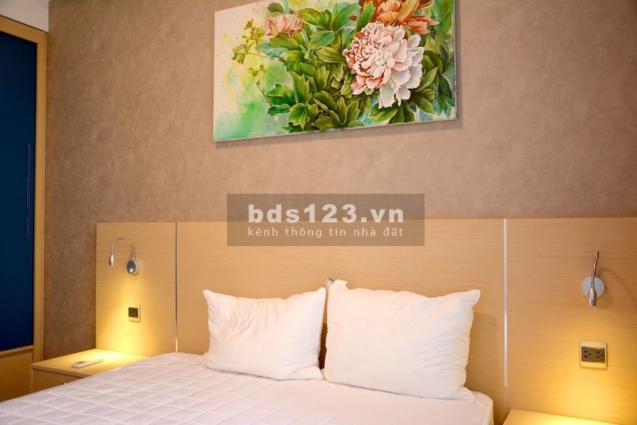 Cần bán gấp căn hộ 3 phòng ngủ 90m2 giá bán 5.2 tỷ, full nội thất view sông Sài Gòn