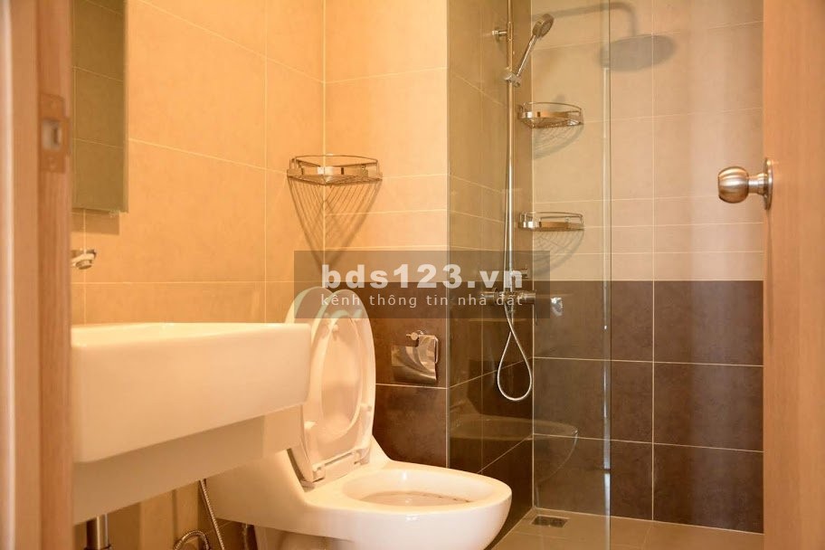 Cần bán gấp căn hộ 3 phòng ngủ 90m2 giá bán 5.2 tỷ, full nội thất view sông Sài Gòn