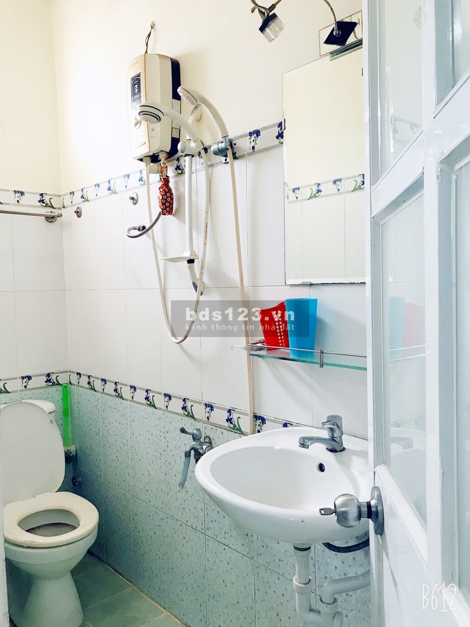 Cho thuê phòng trọ khu dân cư đông an ninh, yên tĩnh Quận 5, giá tốt