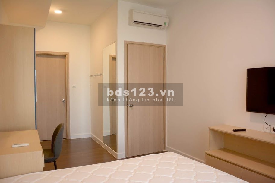 Cần bán gấp căn hộ 3 phòng ngủ 90m2 giá bán 5.2 tỷ, full nội thất view sông Sài Gòn