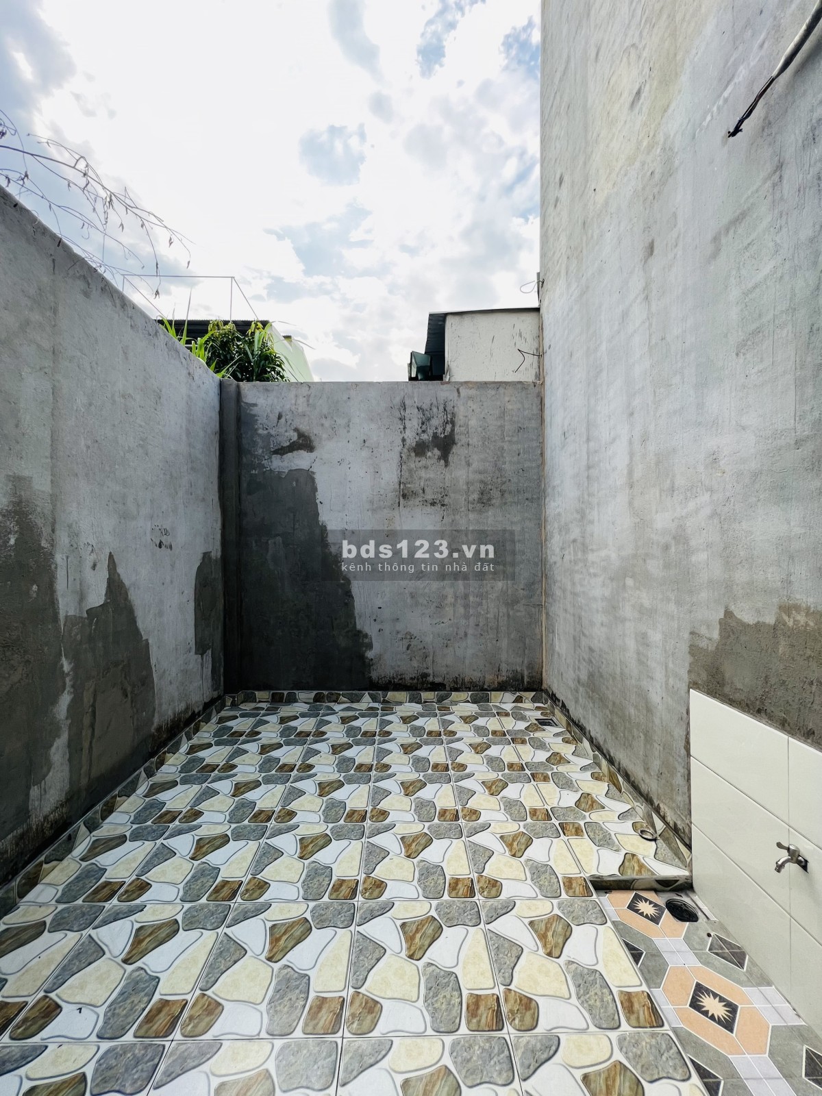 Nhà Bán Chợ Quang Thắng DTSD 125m² Có SHR Giá Chỉ 2,8 Tỷ Đồng