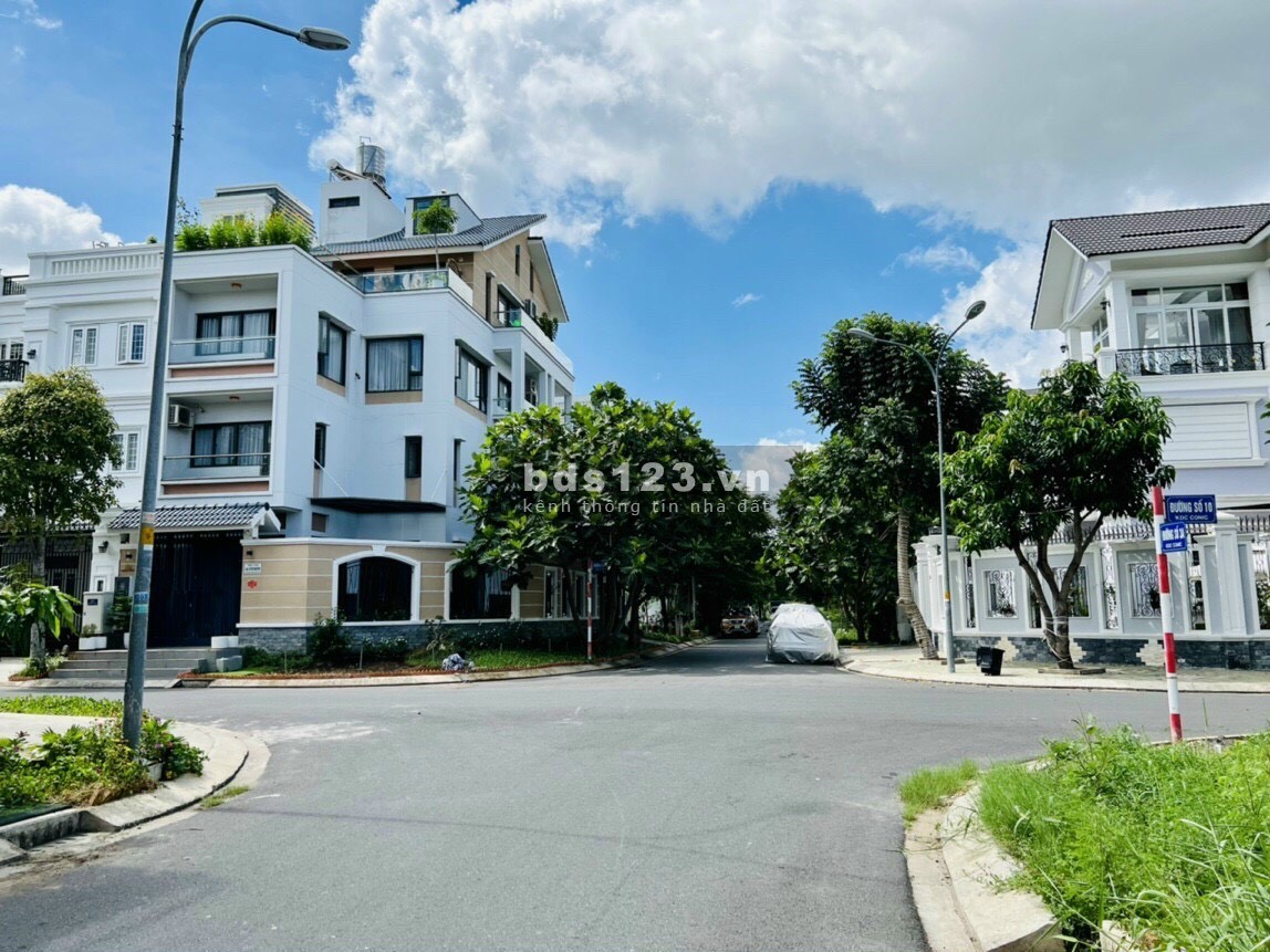 Bán lô đất nhà phố 2 mặt tiền KDC Conic, DT: 280m2 - X. Phong Phú, Bình Chánh.
