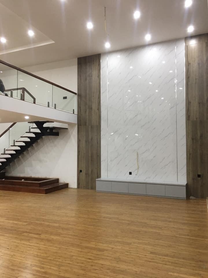 Dòng tiền cho chủ nhà Lương Thế Vinh, toà Apartment dtsd 150m2, 9 tầng giá nhỉnh 39 tỷ