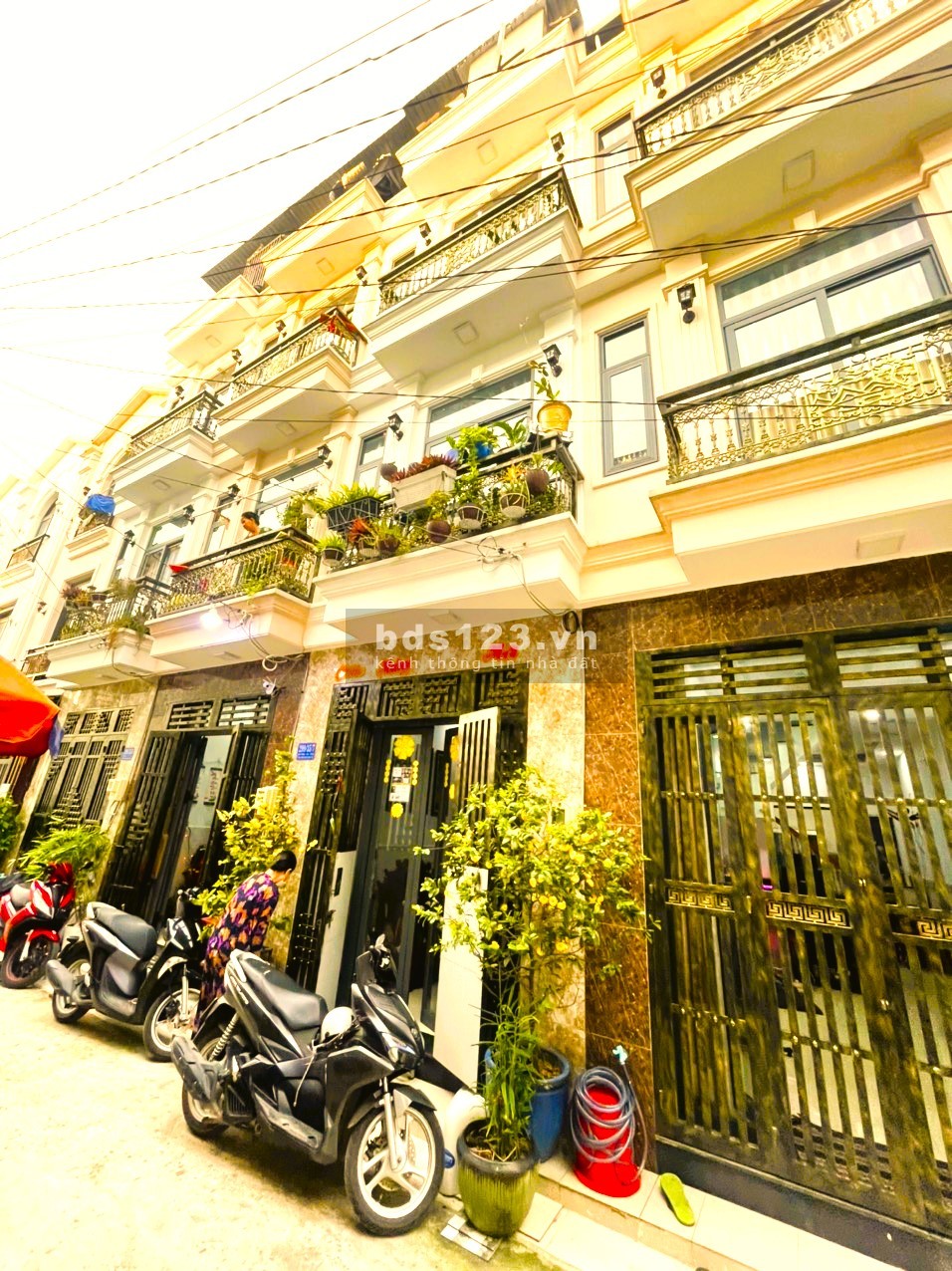 Bàn nhà nguyên căn rộng giá chỉ 2.450 tỷ Bình Thành gần ngã tư Gò Mây