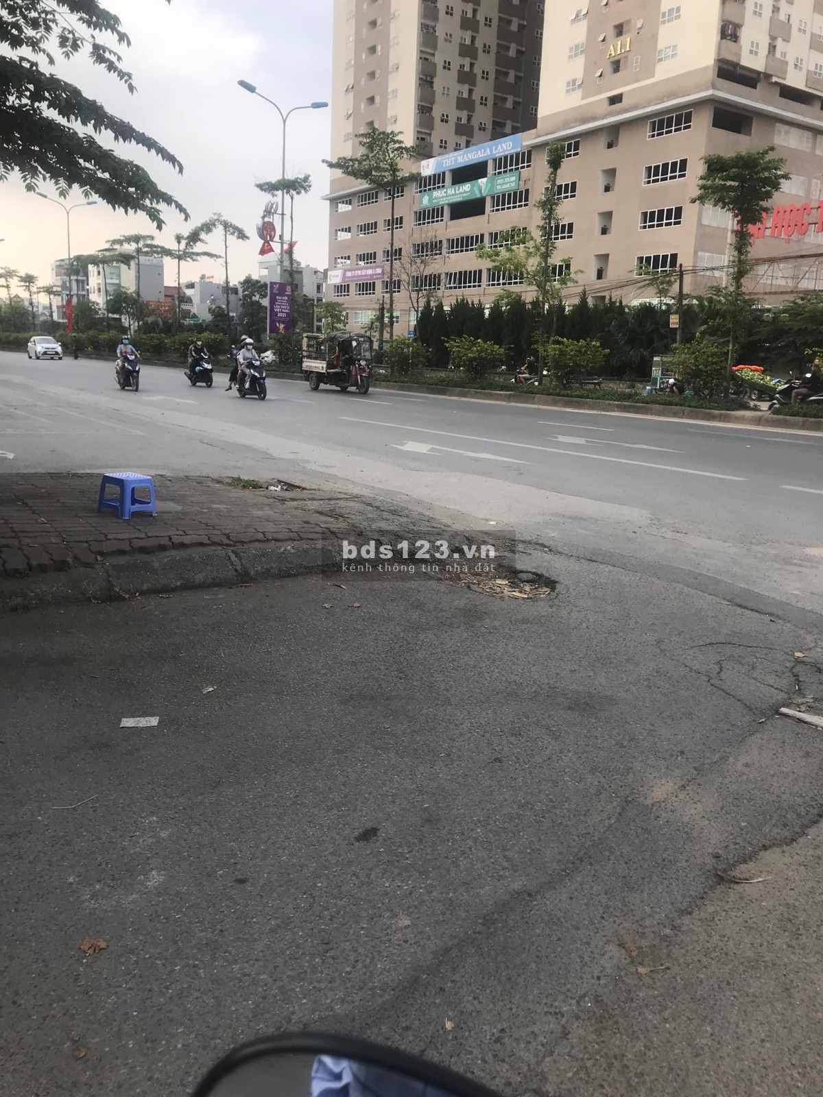 Chính chủ bán nhanh nhà 4 tầng Lai Xá, kim chung ô tô mặt tiền 8m gần đường 32, giá 2.95 tỷ