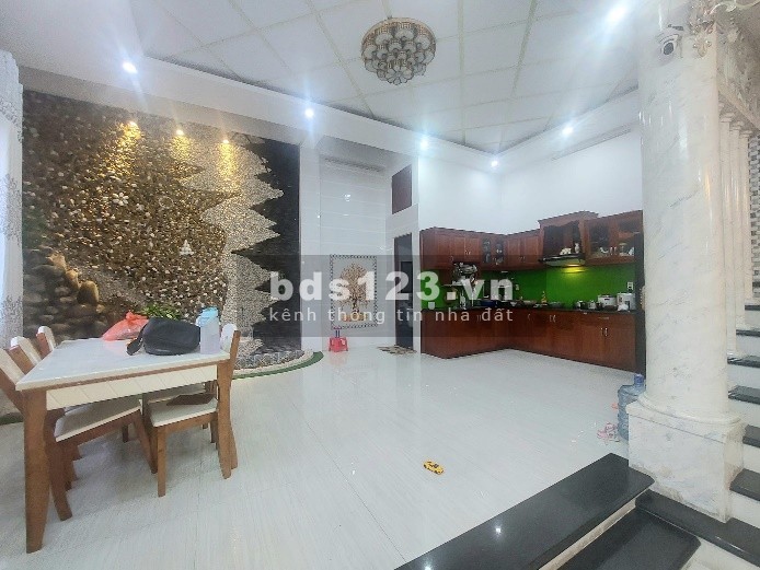 BÁN NHÀ 2 MẶT TIỀN, TÂN PHÚ, NGUYỄN VĂN SĂNG, HXH, 4 TẦNG, BTCT, 5.2x14M, KINH DOANH, CHỈ 8,3 TỶ