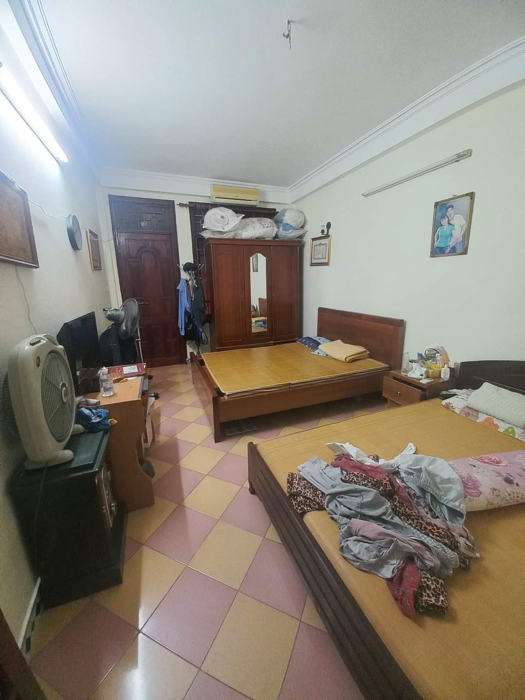 Quận Ba Đình, ô tô tránh ngõ thông nhiều các ngã, xây khung cột bê tông chắc chắn