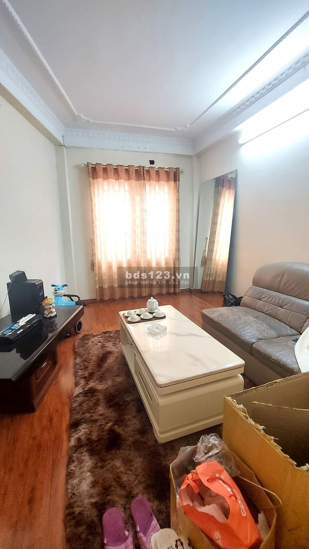 Bán nhà Đội Cấn, Ba Đình, dt 59m2 giá 7 tỷ 5 - bãi ô tô 50m liên hệ 0862081282