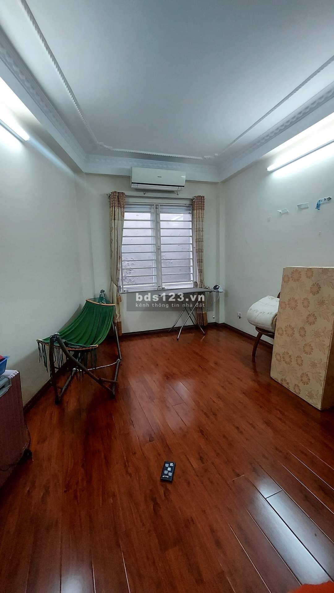 Bán nhà Đội Cấn, Ba Đình, dt 59m2 giá 7 tỷ 5 - bãi ô tô 50m liên hệ 0862081282