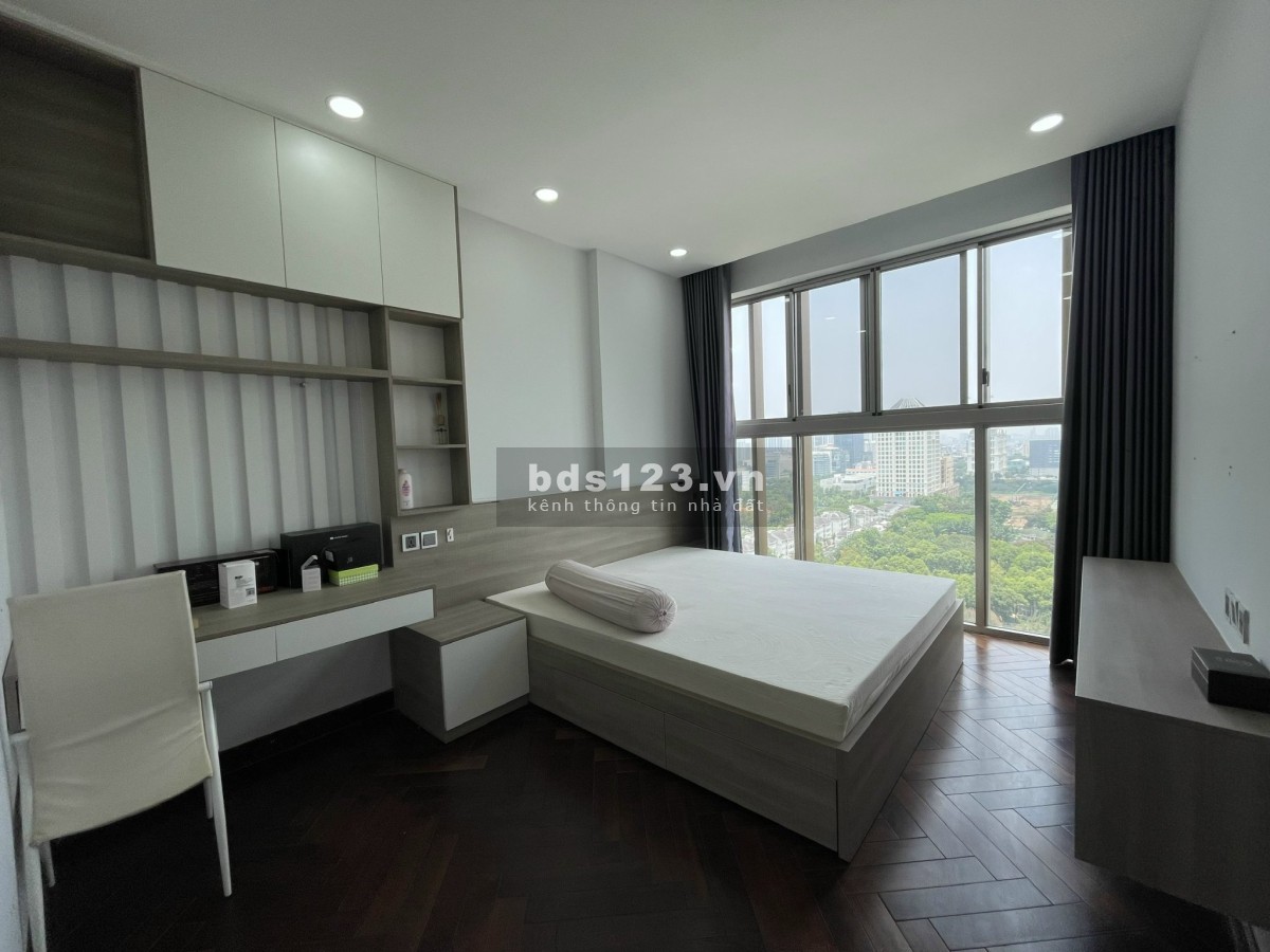 Bán căn hộ Midtown 3 PN, 130m2, view sông, full nội thất, giá bằng căn ko nội thất