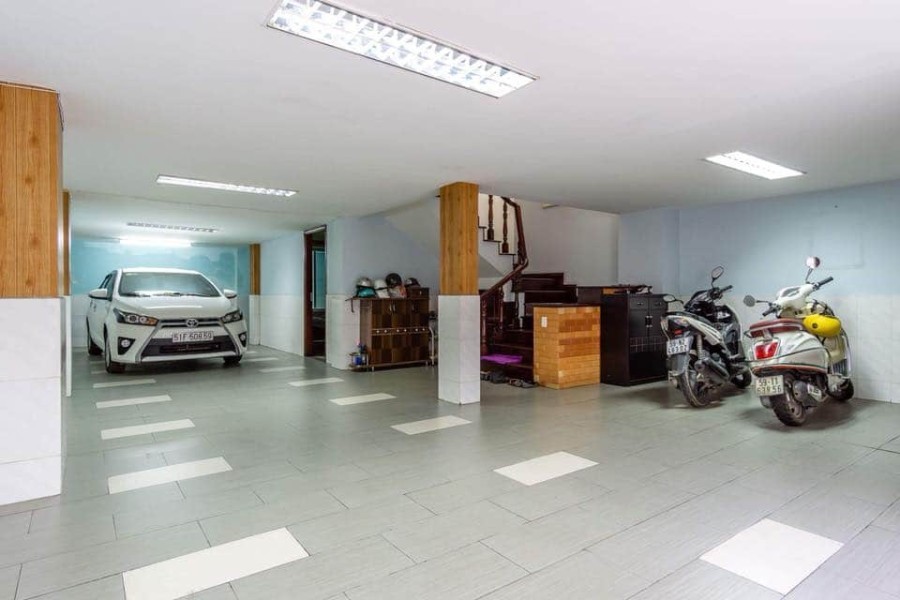 Cho thuê Villas Vũ Tùng Bình Thạnh - 15x25m trệt 2 lầu nhà mới bàn giao ngay