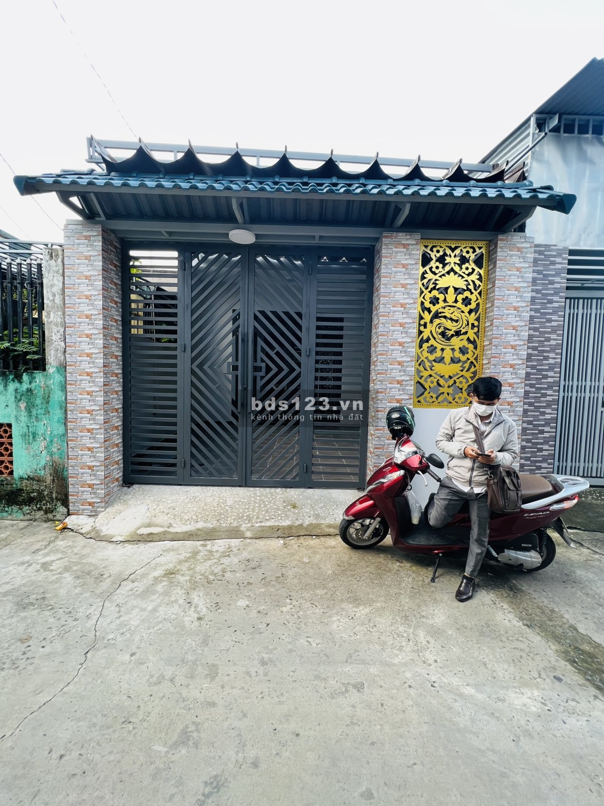 Bán Nhà Sổ Riêng Ngã Tư Cây Sung, DT 5x22, Giá 2.56 Tỷ (Hỗ Trợ Vay Ngân Hàng)