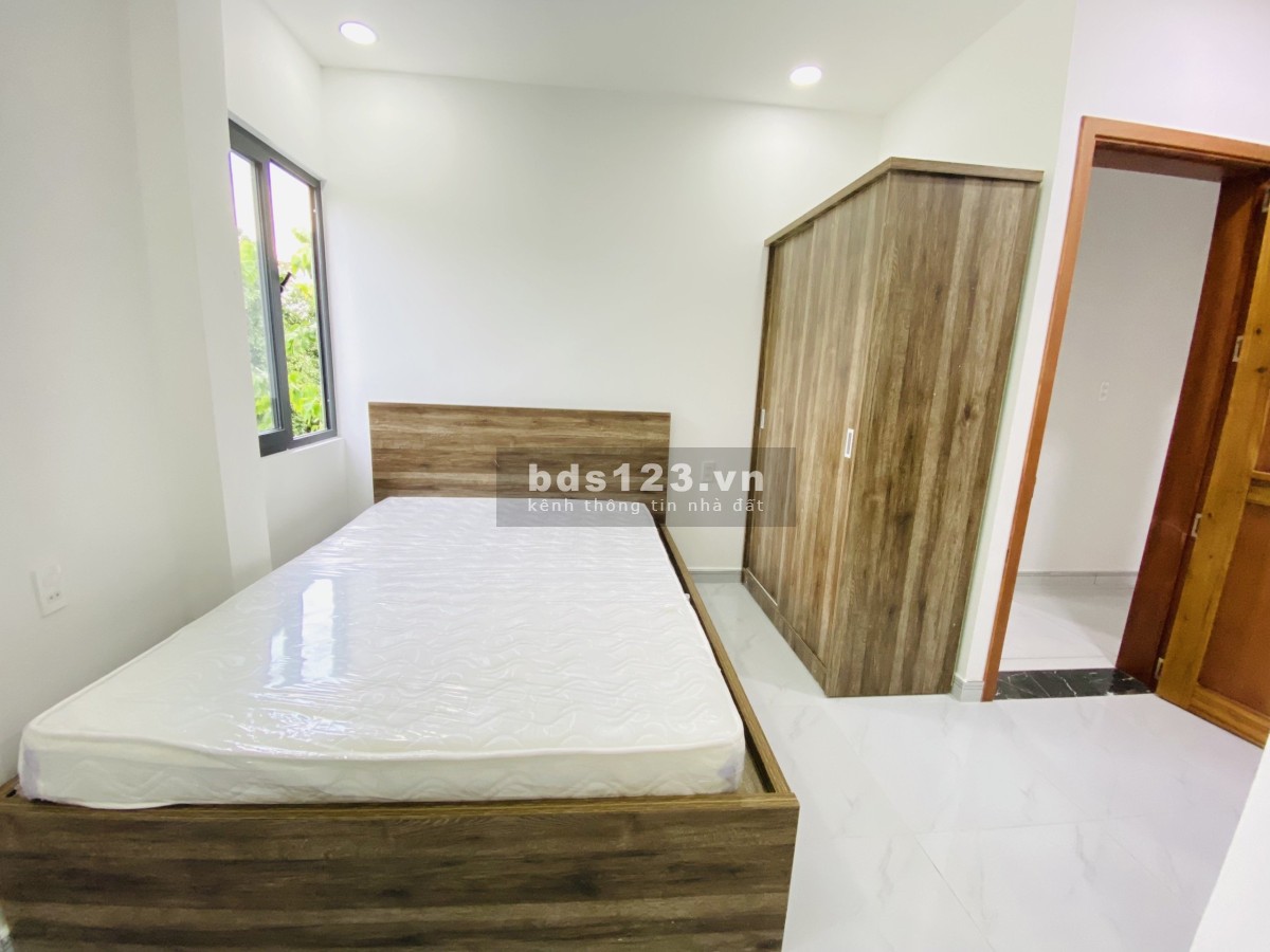 Căn Hộ Mới Xây, sẵn nội thất, siêu thoáng ngay Lạc Long Quân Quận 11